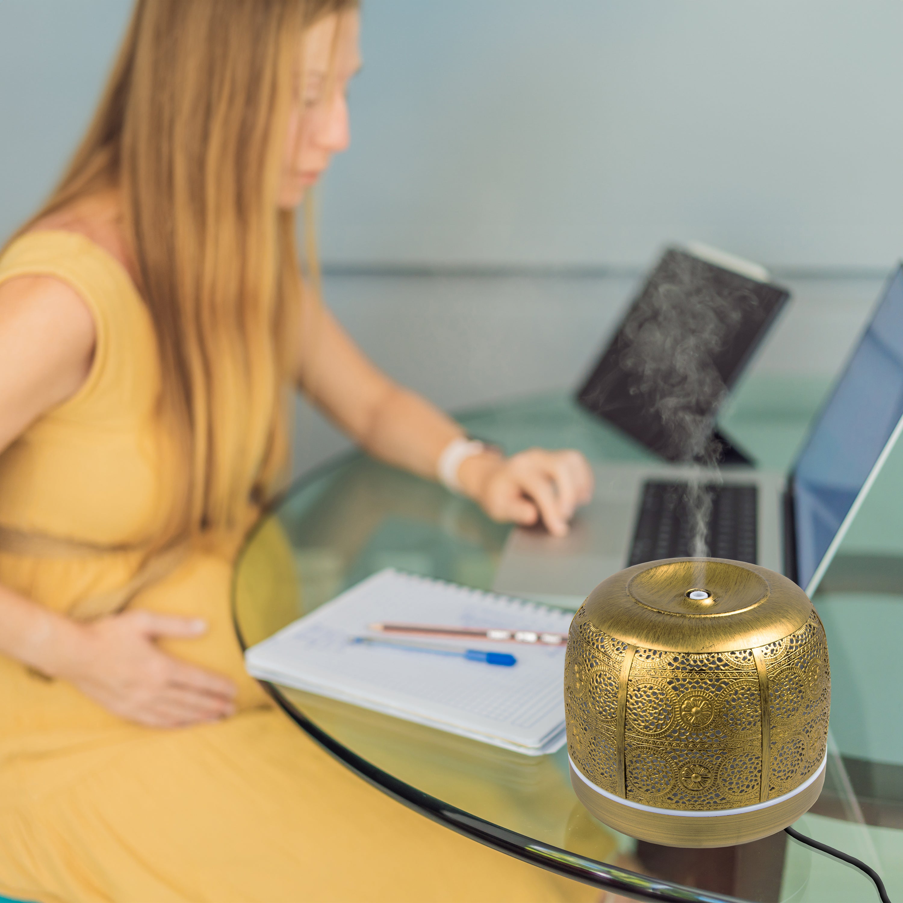 Zoomgoods Aromatherapy Diffuser AD43 500ml Electric Aroma Diffuser Compact Essential Oil DIffuser for Home Office Bedroom Spa with 7 LED Lights Oil Scented Humidifier for Relaxation Sleep