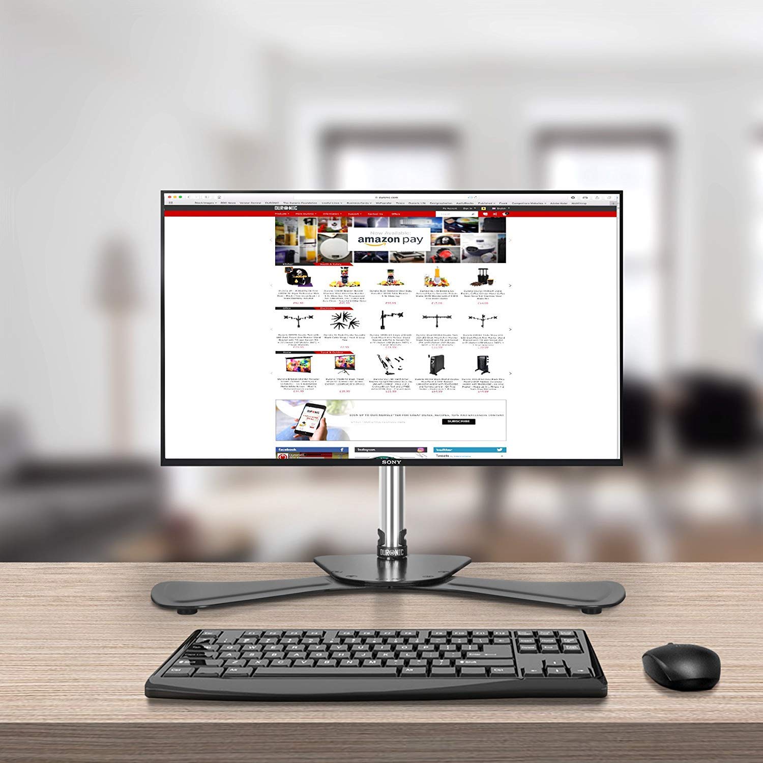 Zoomgoods Computer Monitor Arms Stand DM751 Single Freestanding PC Arm Desk Mount Adjustable Stands for VESA 75/100 One 15-24 Inch LED LCD Screen 8kg Capacity Mounts Tilt -15/+15 Rotate 360 - Black