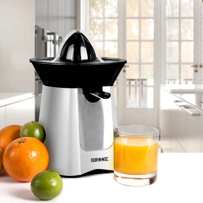 Zoomgoods JE6SR electric citrus juicer aesthetically shown on kitchen countertop with orange juice