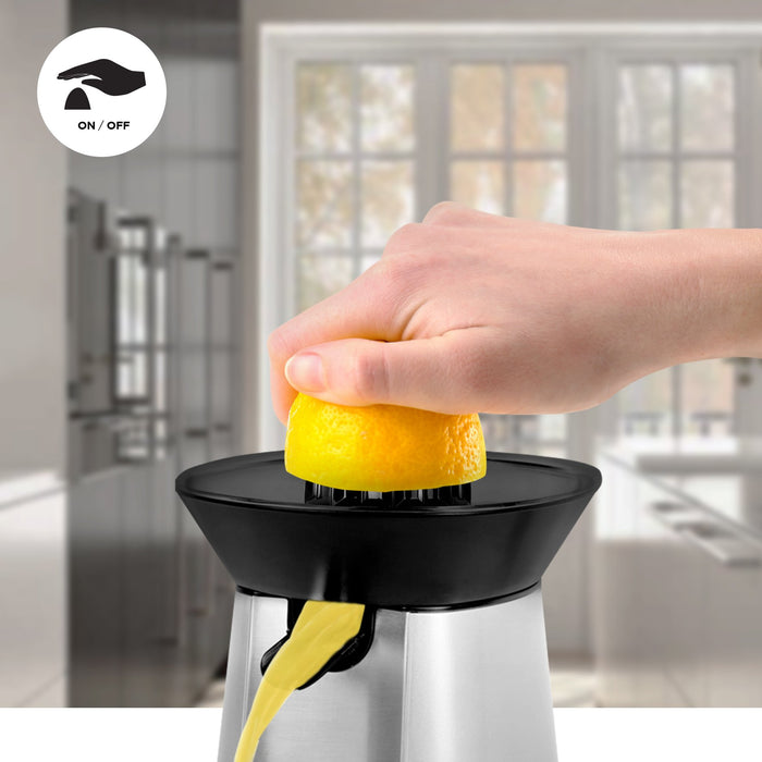 Zoomgoods JE6SR electric citrus juicer showcasing how to juice fruits effectively